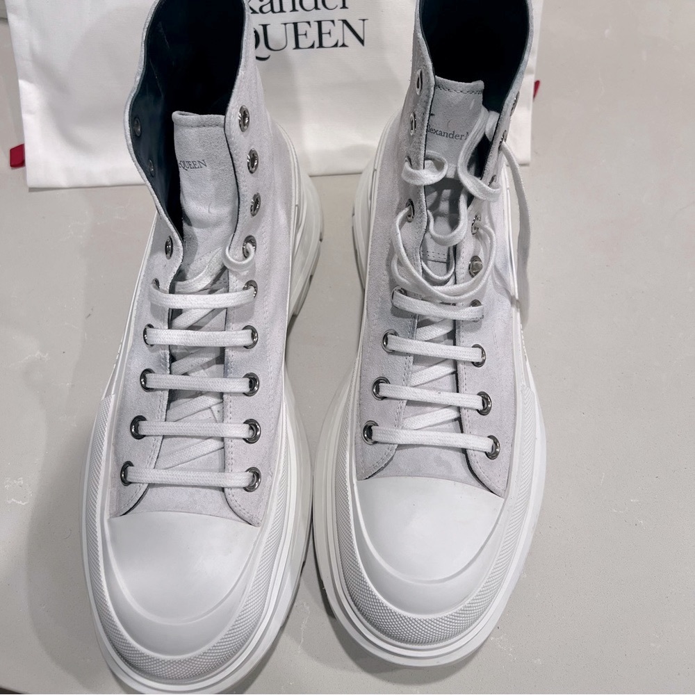 Alexander McQueen Mens Boots Tread Slick
